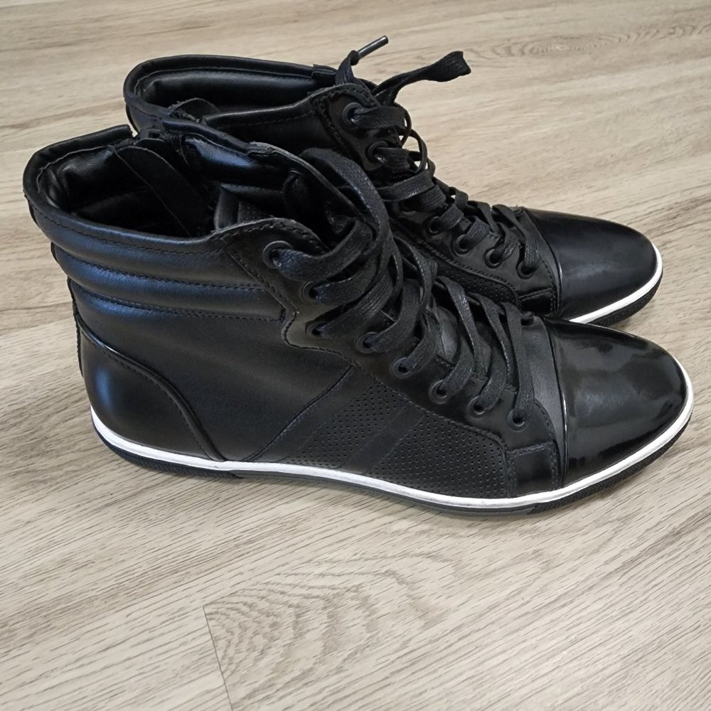 Kenneth Cole Base Down Low Sneakers never worn